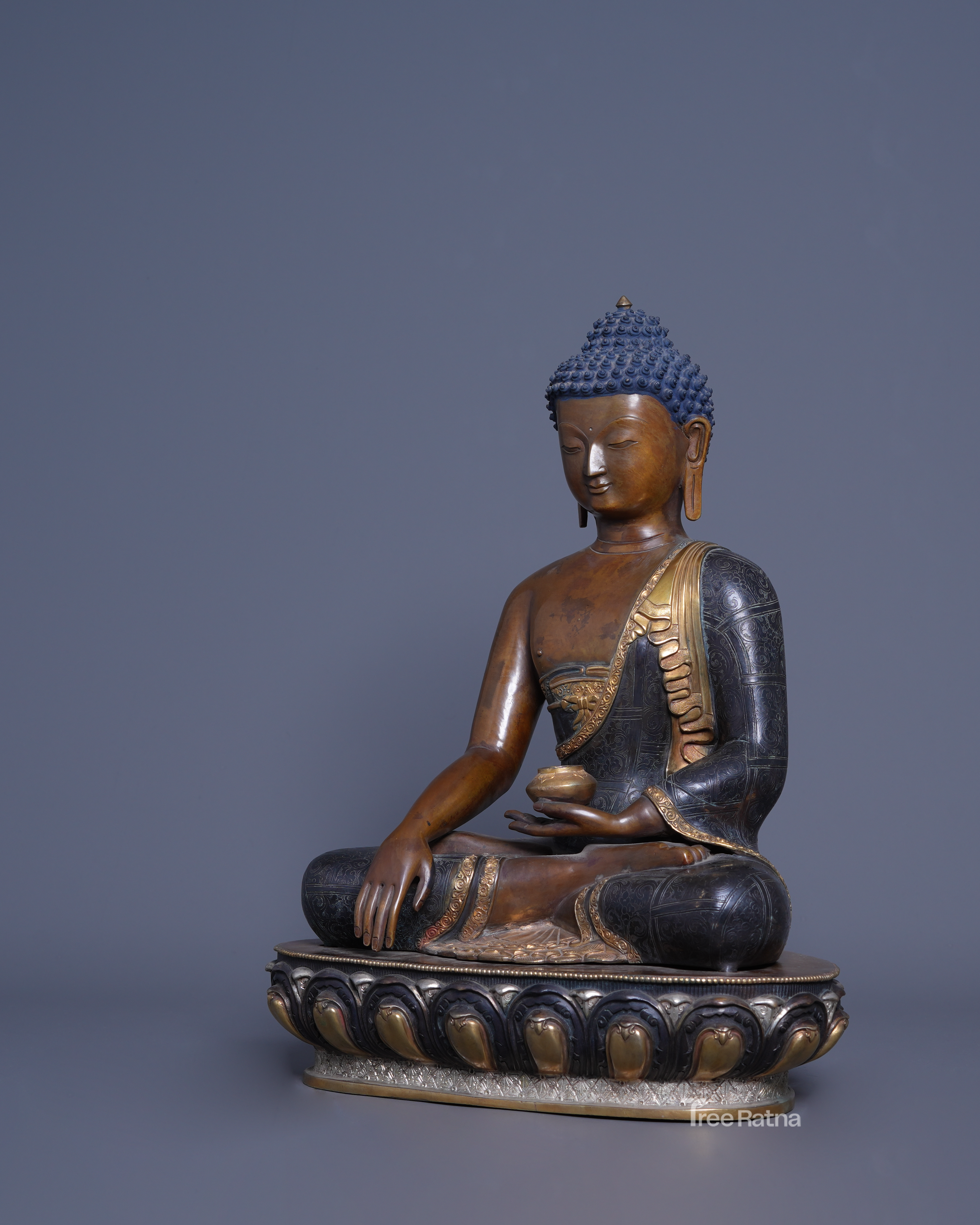 Shakyamuni Buddha Statue in Oxidized Copper – Sacred Home Décor