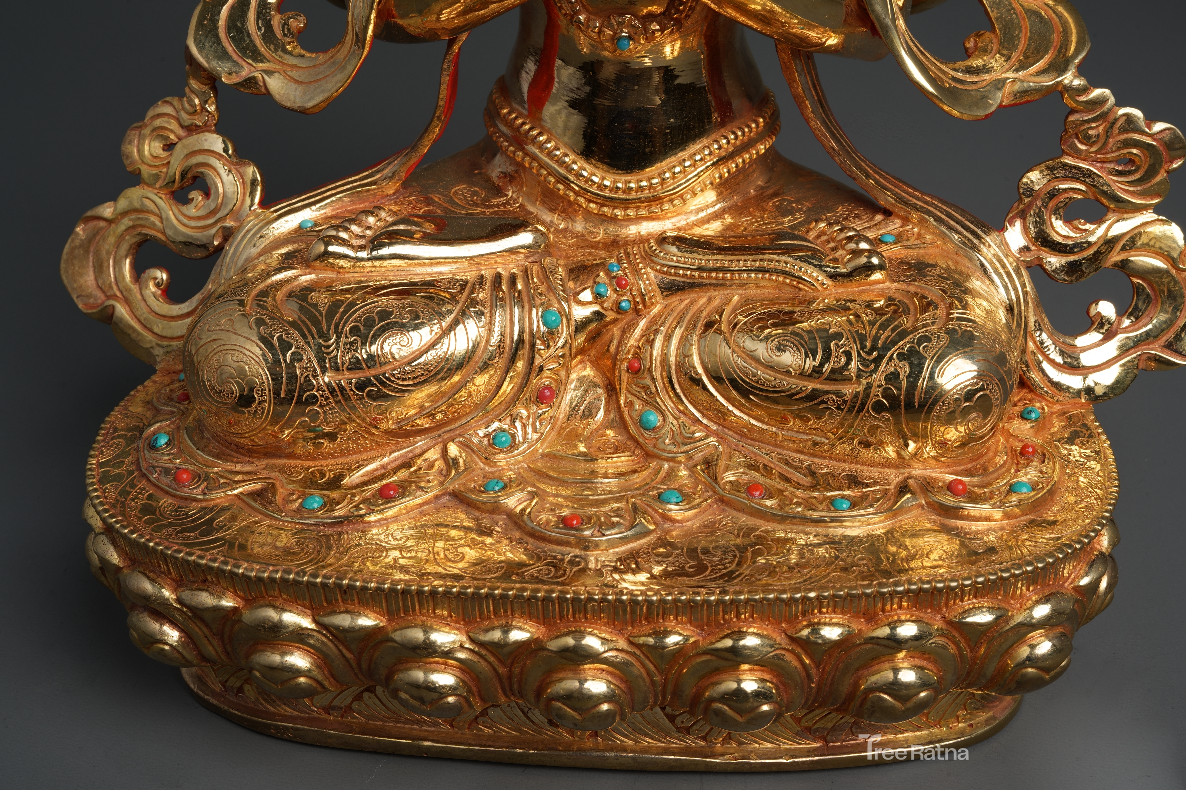 Chenresig Statue – Handcrafted Spiritual Art